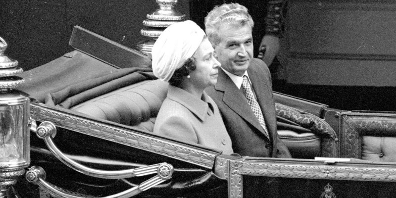 Ceausescu-si-regina-Angliei